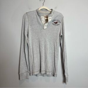 VTG Y2K Hollister Mens Top Medium Gray Henley Long Sleeve LOGO Grunge Casual